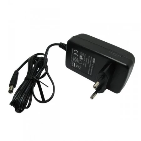 230V-os hálózati adapter (12V / 2A) DC dugóval, 2.5 m kábellel 230V-os hálózati adapter (12V / 2A) DC dugóval, 2.5 m kábellel