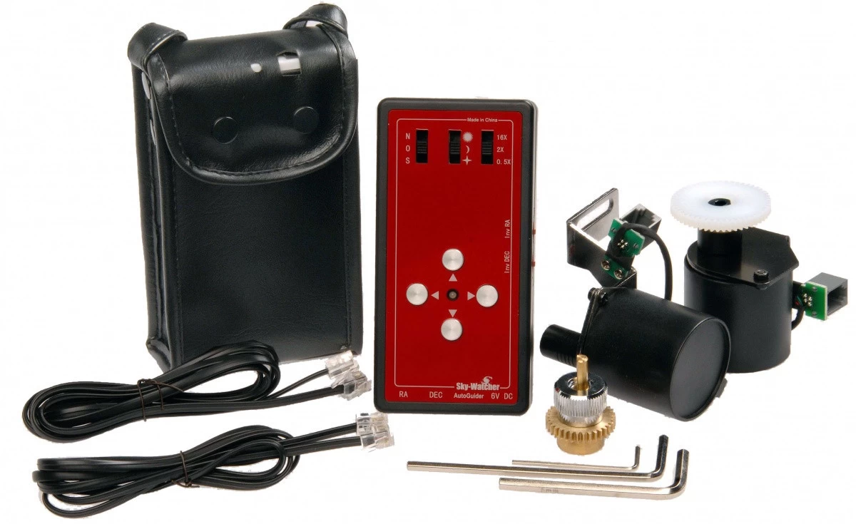 SkyWatcher EQ-3 kétmotoros vezérlés ST-4 autoguider csatlakozóval SkyWatcher EQ-3 kétmotoros vezérlés ST-4 autoguider csatlakozóval